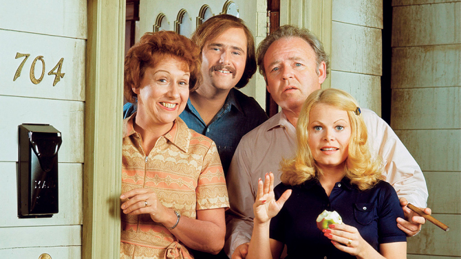«All in the Family», den banebrytende situasjonskomedien skapt av Norman Lear, som ble sendt på amerikanske CBS fra 1971 til 1979.